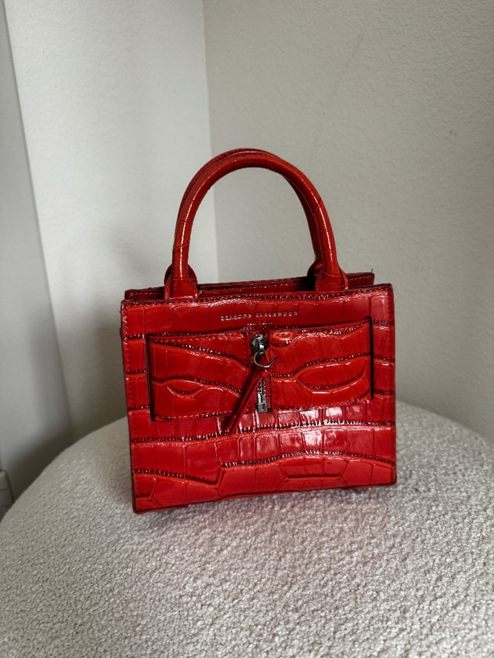 Brandon Blackwood Kuei Bag in red croc-embossed leather - Picture 3 of 8